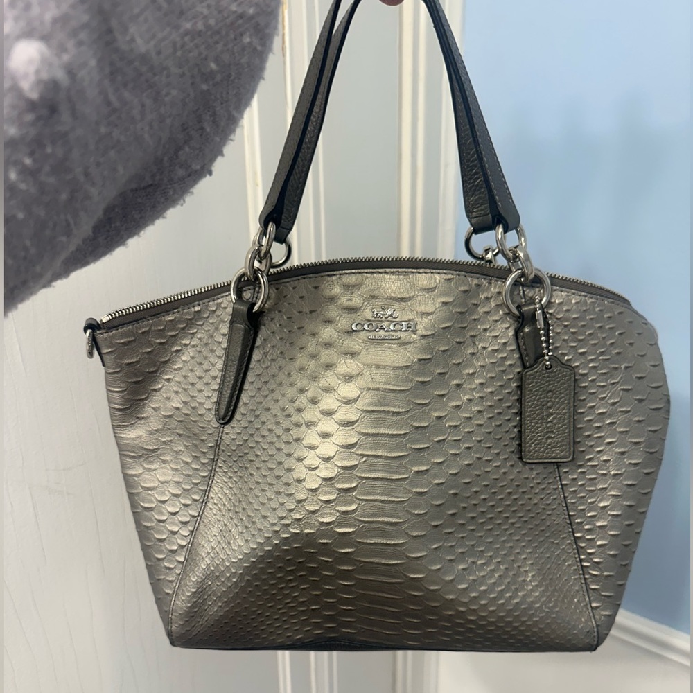 Coach Metallic Silver Snake Skin Pattern Kelsey Satchel Bag